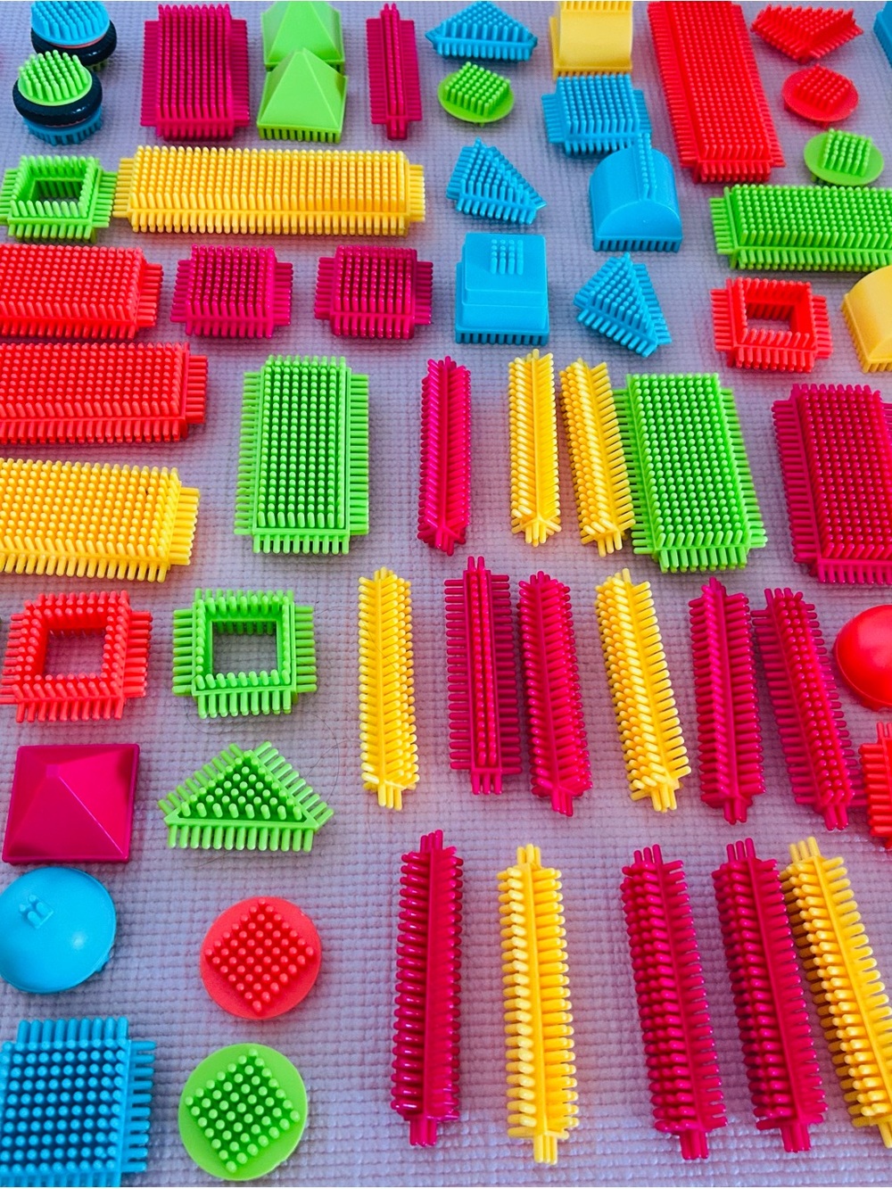Picasso Tiles: Bright Multicolor Bristle Building Toy Set for Kids